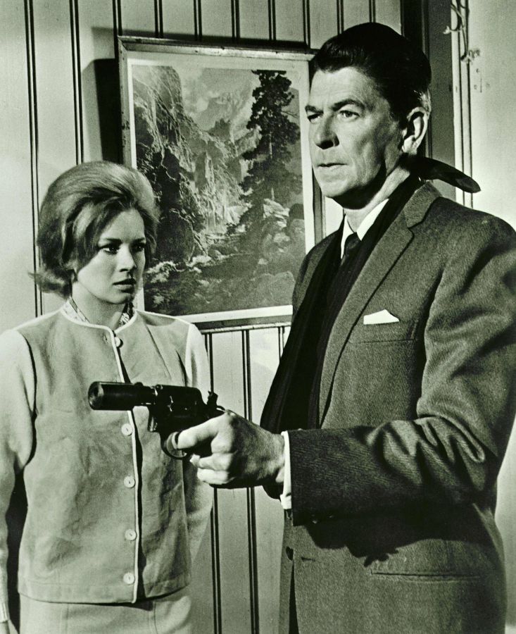 Angie Dickinson and Ronald Reagan, The Killers
