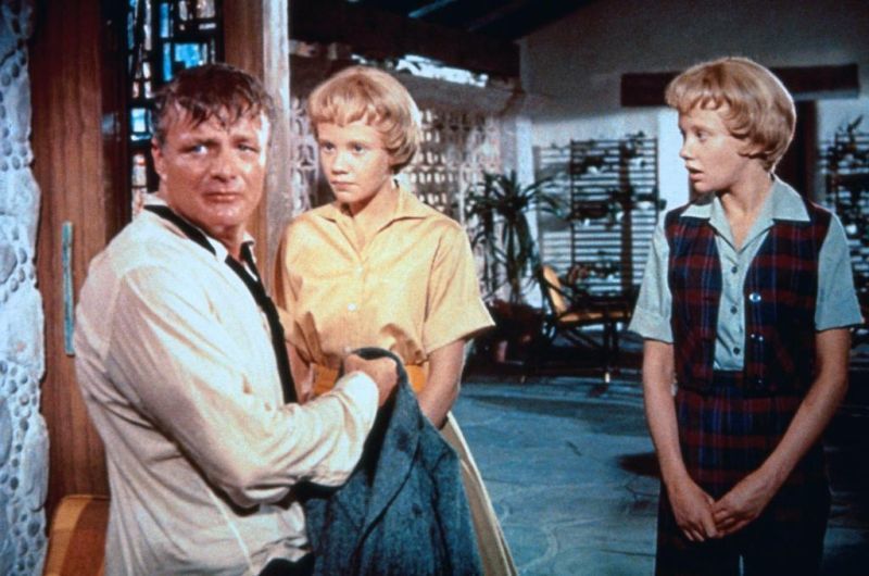 Brian Keith and Hayley Mills in The Parent Trap