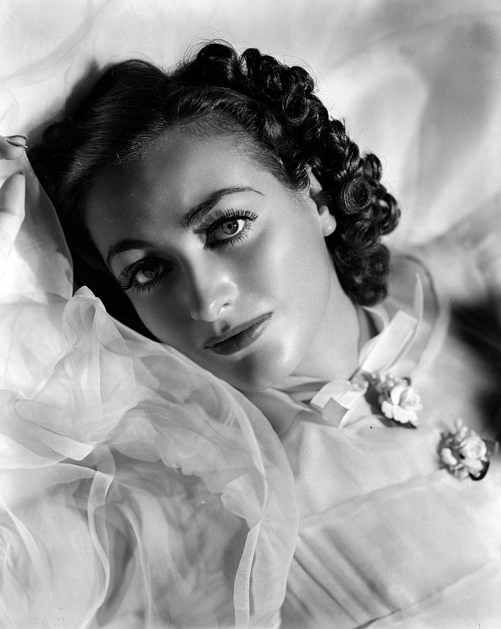 Joan Crawford, The Bride Wore Red