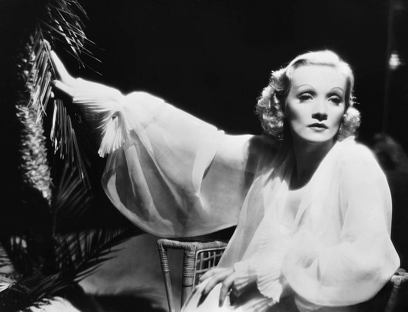 Marlene Dietrich, The Garden of Allah