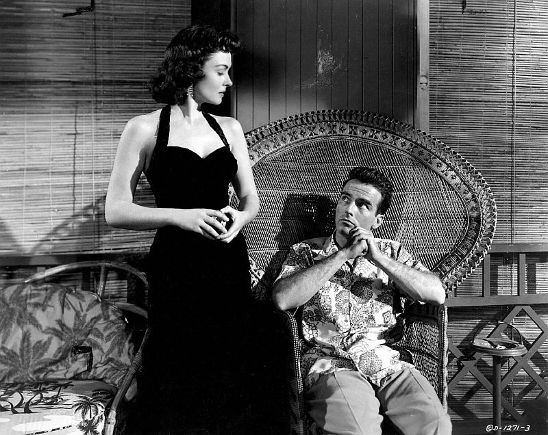 Donna Reed and Montgomery Clift in From Here to Eternity