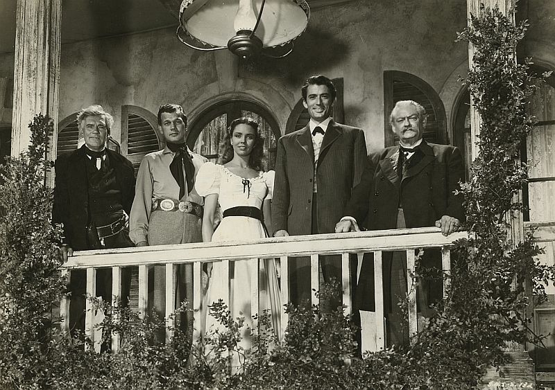 Walter Huston, Joseph Cotten, Jennifer Jones, Gregory Peck, and Lionel Barrymore