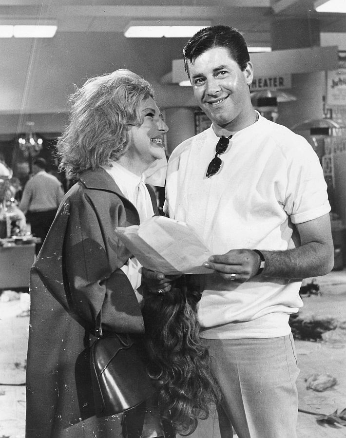 Agnes Moorehead and Jerry Lewis on the set of Who's Minding the Store